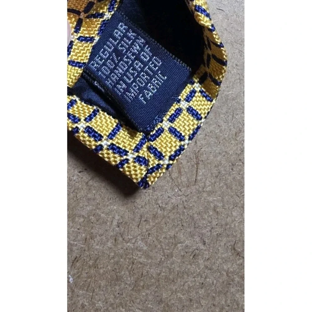 Lands' End YELLOW Geometric Pattern 100% Silk Designer Handsewn‎ Tie